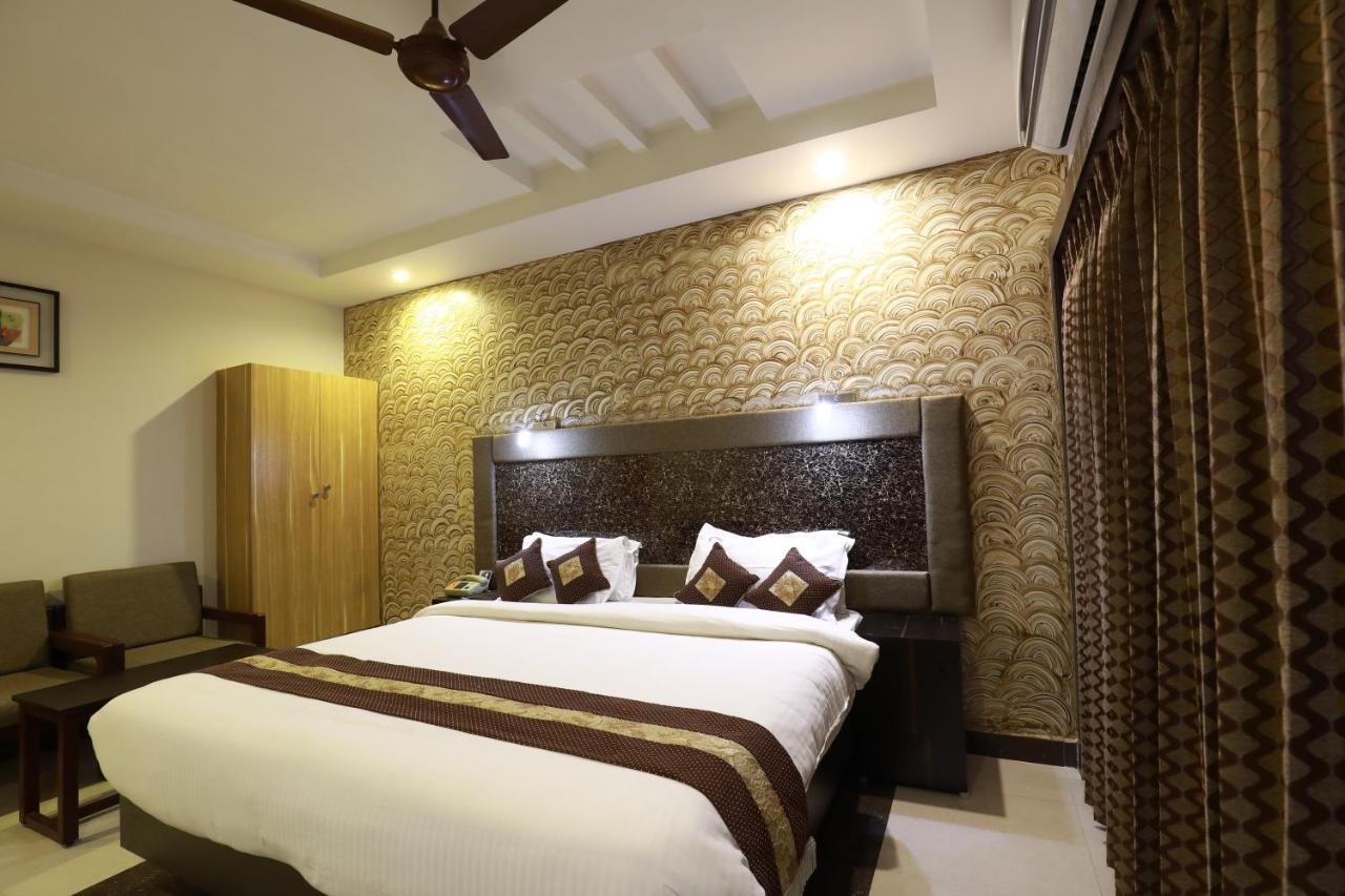 Hotel Mayas Tiruchirappalli Экстерьер фото